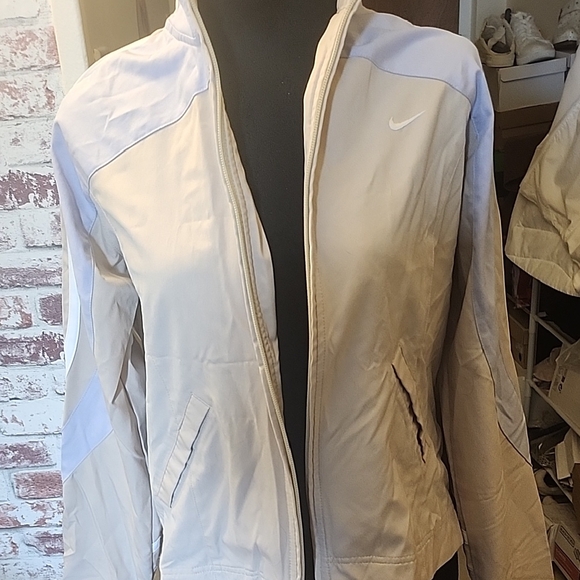 Nike Jackets & Blazers - Nike Women's Cream Jacket